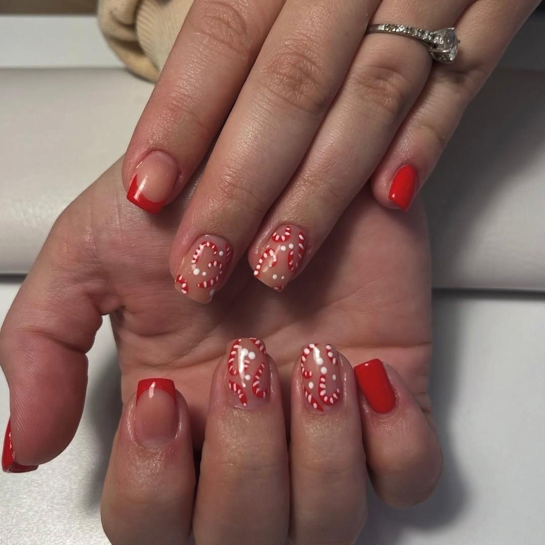 Candy cane Christmas nail art