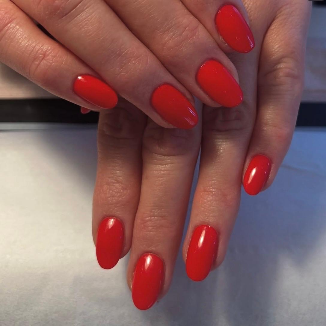 Red gel oval nails